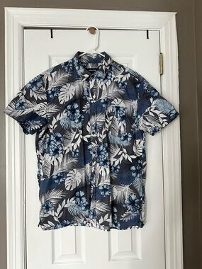 Men's Blue Floral Hawaiian Shirt - Short Sleeve Tropical Print